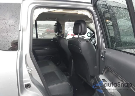 2016 Jeep Compass Latitude из США, поврежденный, VIN 1C4NJCEA5GD734724